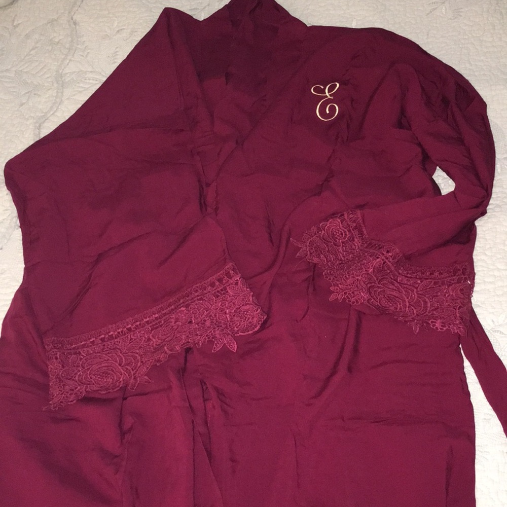 Burgundy lace trim cotton robe